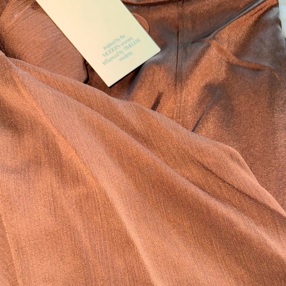 Amara Set - Picture 3 of 3